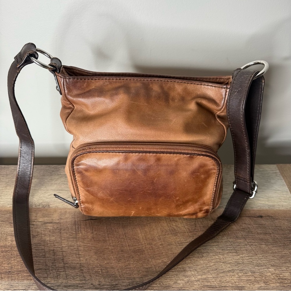 DANIER Leather Camel Tan Brown Crossbody Bag Multi Zipper Adjustable Strap *Flaw - Picture 5 of 16